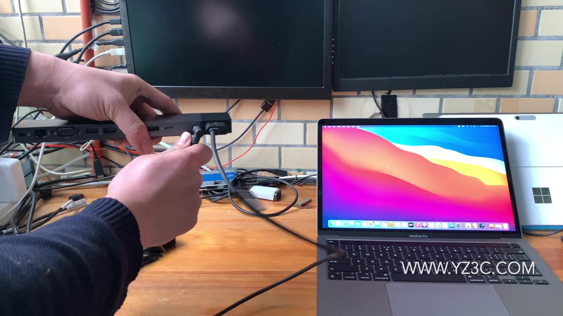苹果笔记本 M1 MacBook Pro使用惠普雷电3长条扩展坞视频讲解