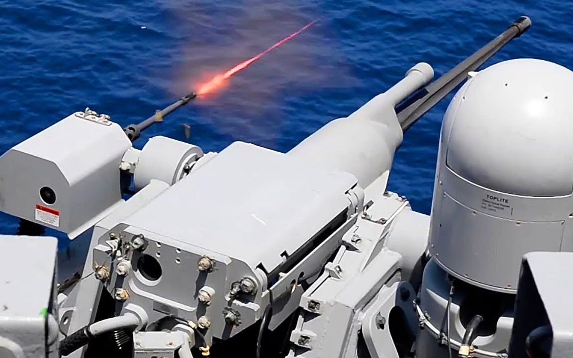 航空母舰近程小艇防御：密集阵系统和MK 38 MOD 3 25毫米机枪系统试射