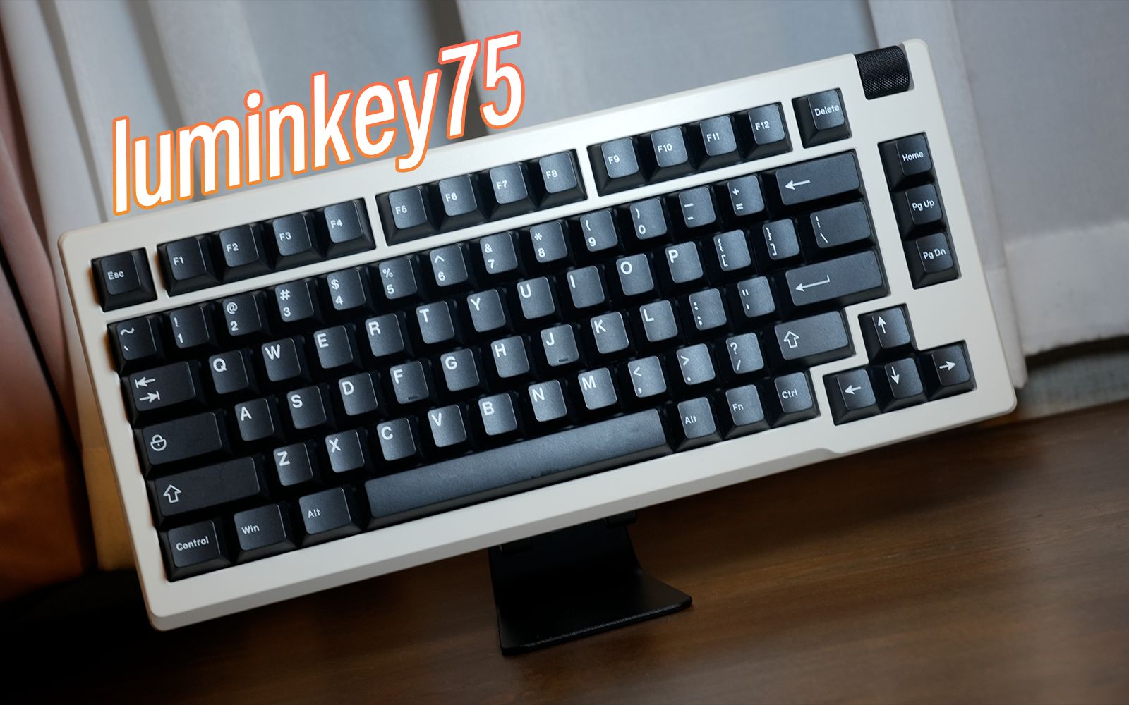 一把对新手很友好的成品客制化键盘！Luminkey75|小浣熊轴|海粟轴|