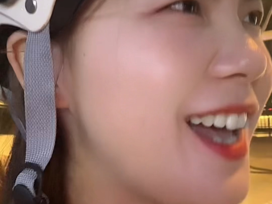 广西表妹唱出了当代马骝现状