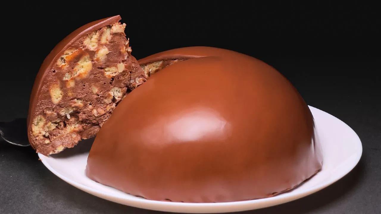 简单的甜点仅由 3 种原料制成 - 可可、饼干和巧克力！好吃
