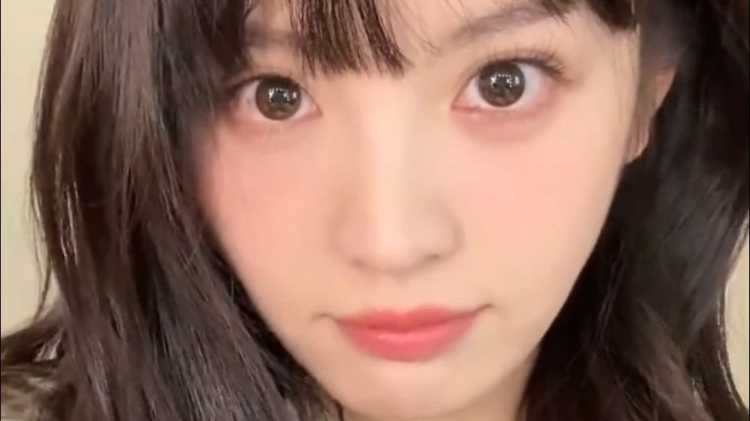 反差萌田曦薇，来盯～