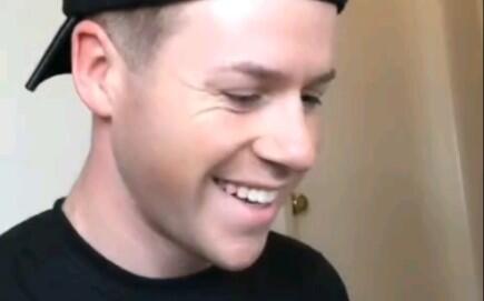 国外搞笑视频大全集 878183ba1692bcff5f3a86bda015553f54abb505.jpg@480w_270h_1c