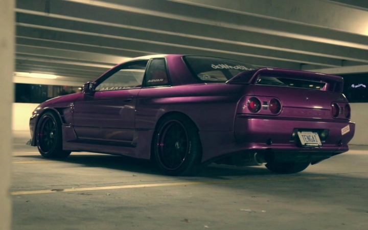 骚红色gtrr32