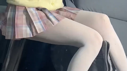 I say thick white just looks better than thin silk