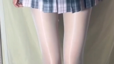 Do you like black or white?