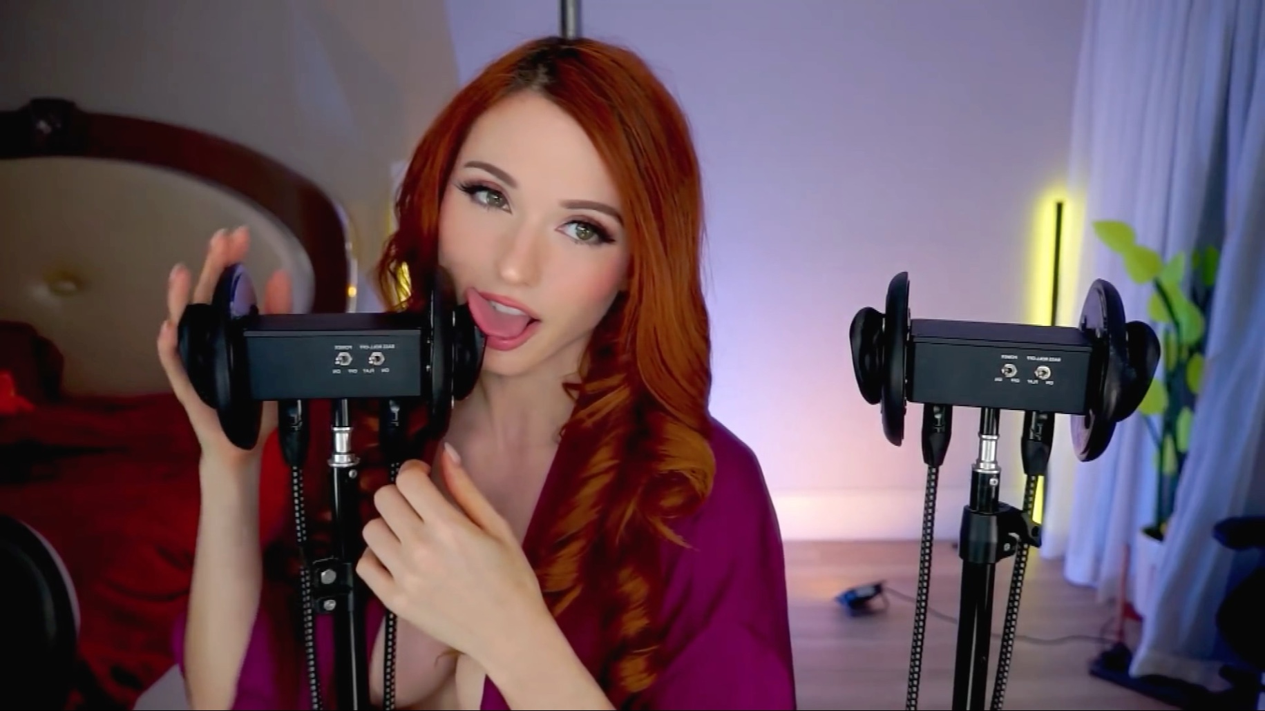 Amouranth助眠｜独家视频/轻语和舔会帮你入睡-好家伙助眠-好家伙助眠-哔哩哔哩视频