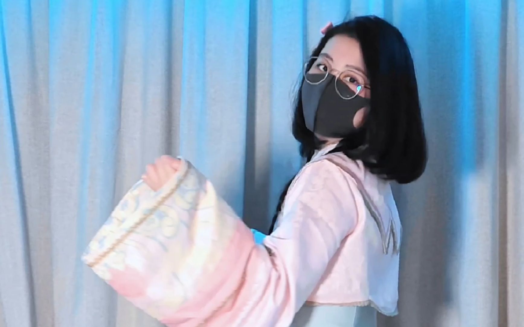 【Naimi奶咪】粉嫩版小僵尸来啦~-Naimi奶咪-Naimi奶咪-哔哩哔哩视频