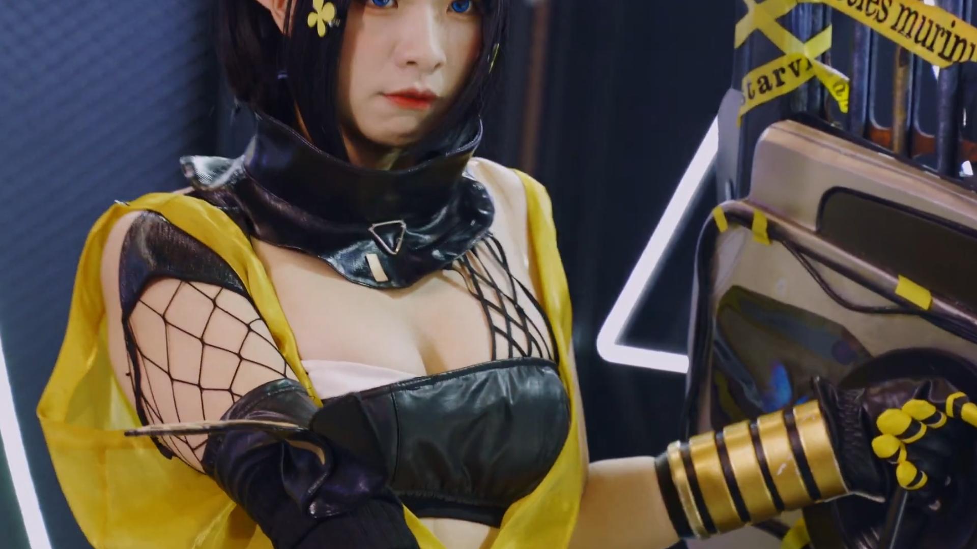 Comic-Con Chronicles] Eunectes (Anaconda) cosplay #71