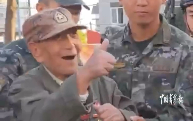 越来越好！95岁老战士参观部队连声赞好