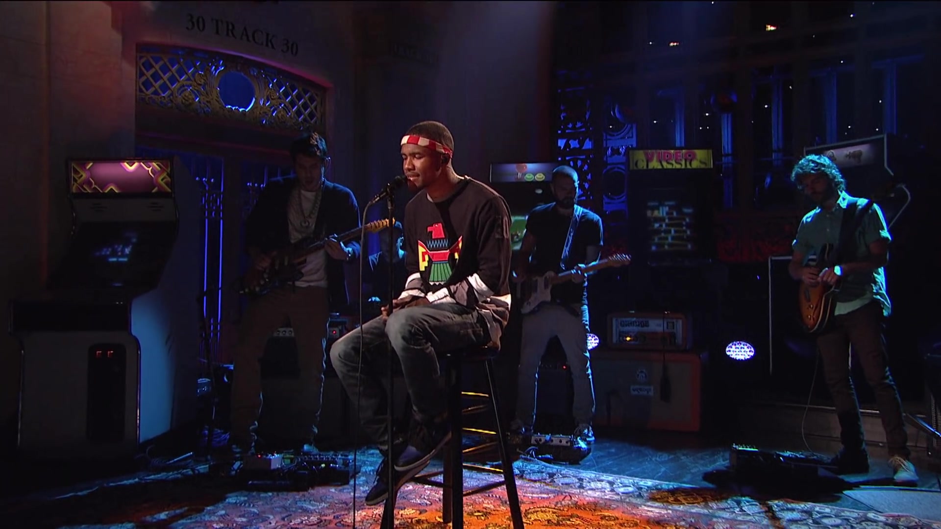 frank ocean - thinkin bout you (live on snl)