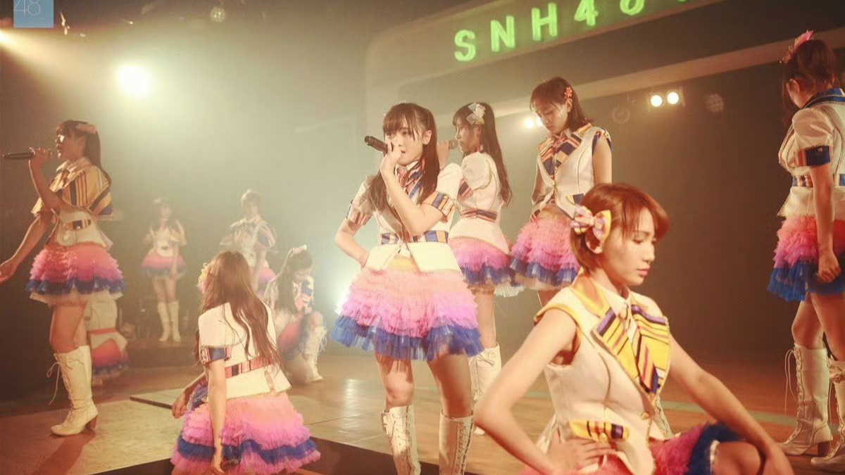 【万丽娜】 《BINGO！》 遇见你会在下一个路口