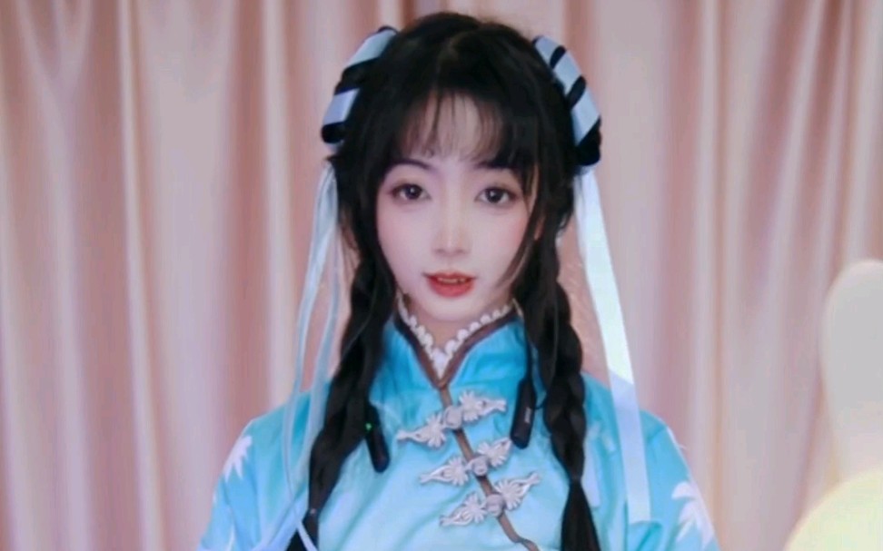 你说，曾见过一个跟我很像的姑娘