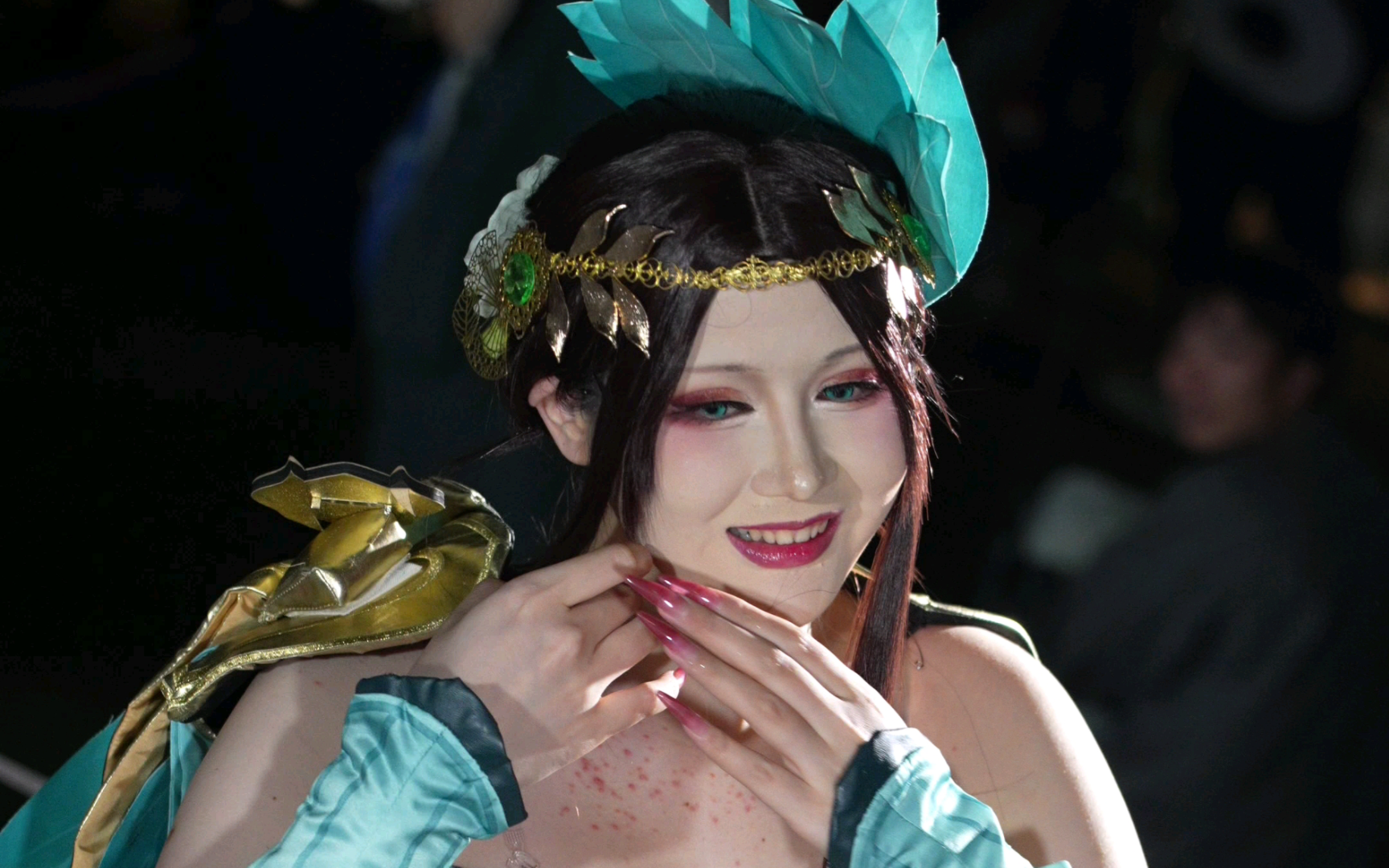 Yu Ji cos] - Beauty so dazzling that I don't know how to stop recording (Firefly d1 night show)