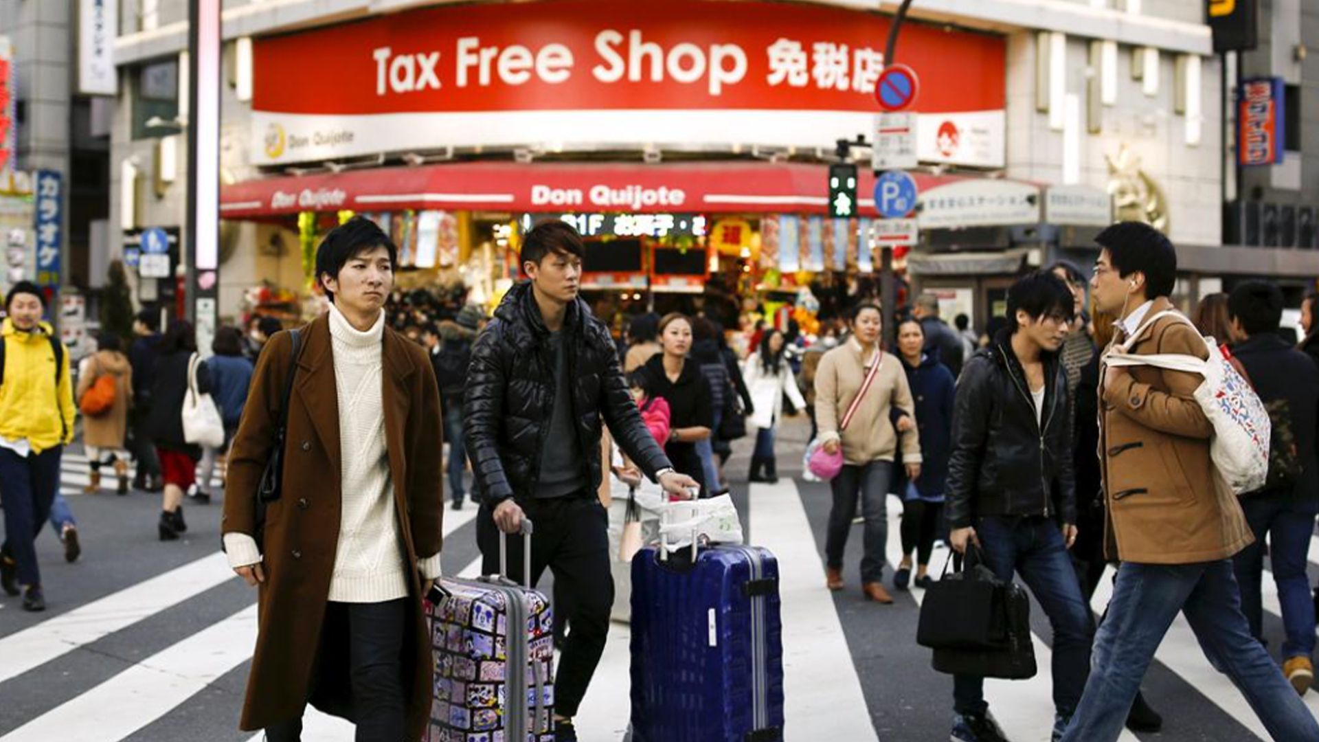 日元贬值下，中国人涌入日本扫货！奢侈品最多能比国内便宜一半