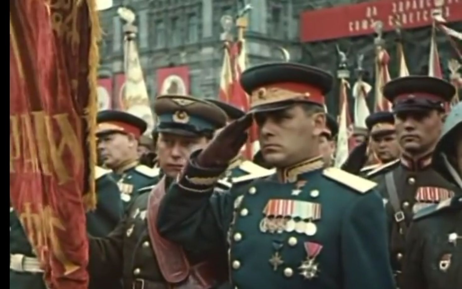 碾碎敌人-1945年莫斯科胜利日阅兵（附带缴获德军军旗展示）