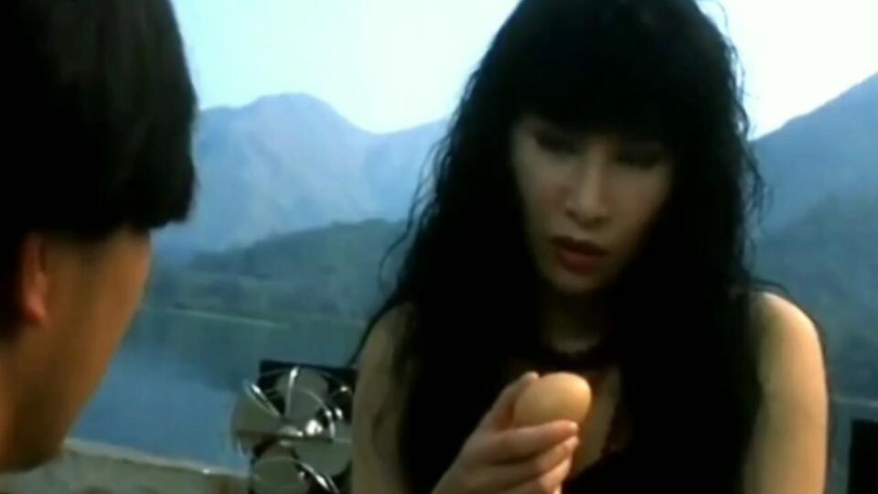 李月华倾情奉献，自导自演《血恋》，尺度打到令人惊讶