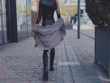 Model Leather Jacket Outfit Street Style