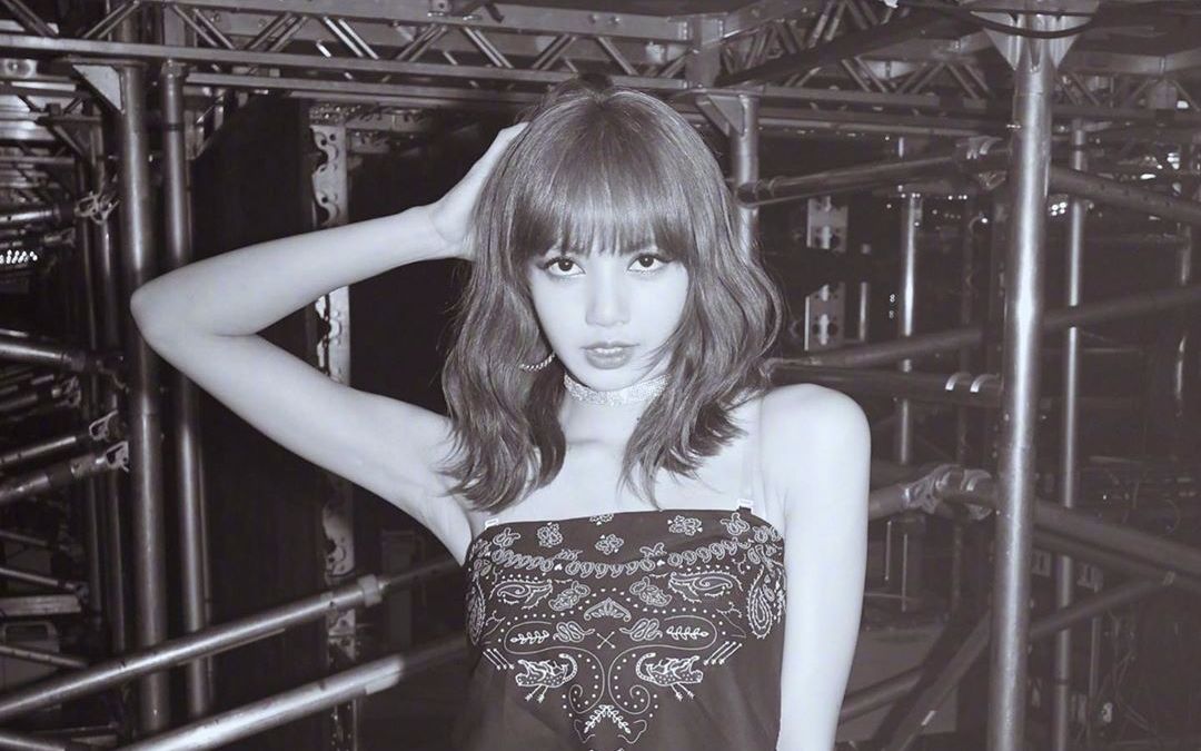 lisasolo在线索命看莎总slay全场