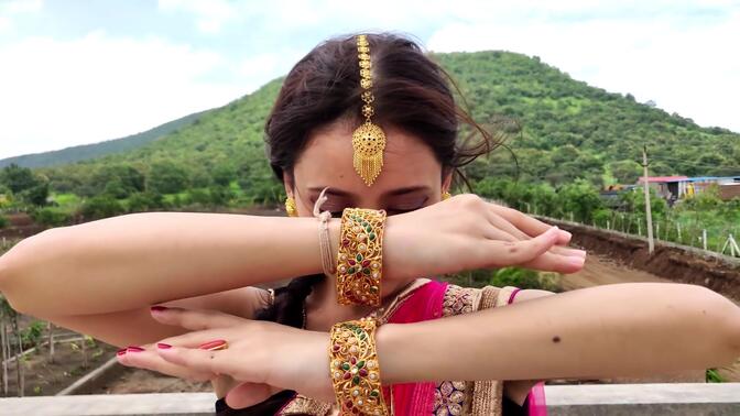 印度电影《帕德玛瓦蒂王后Padmavat》插曲——Nainowale Ne 舞蹈