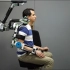 最新类型的机械人-康复机器人,应用的外骨骼设计能够最大范围的覆盖日常生活的运动