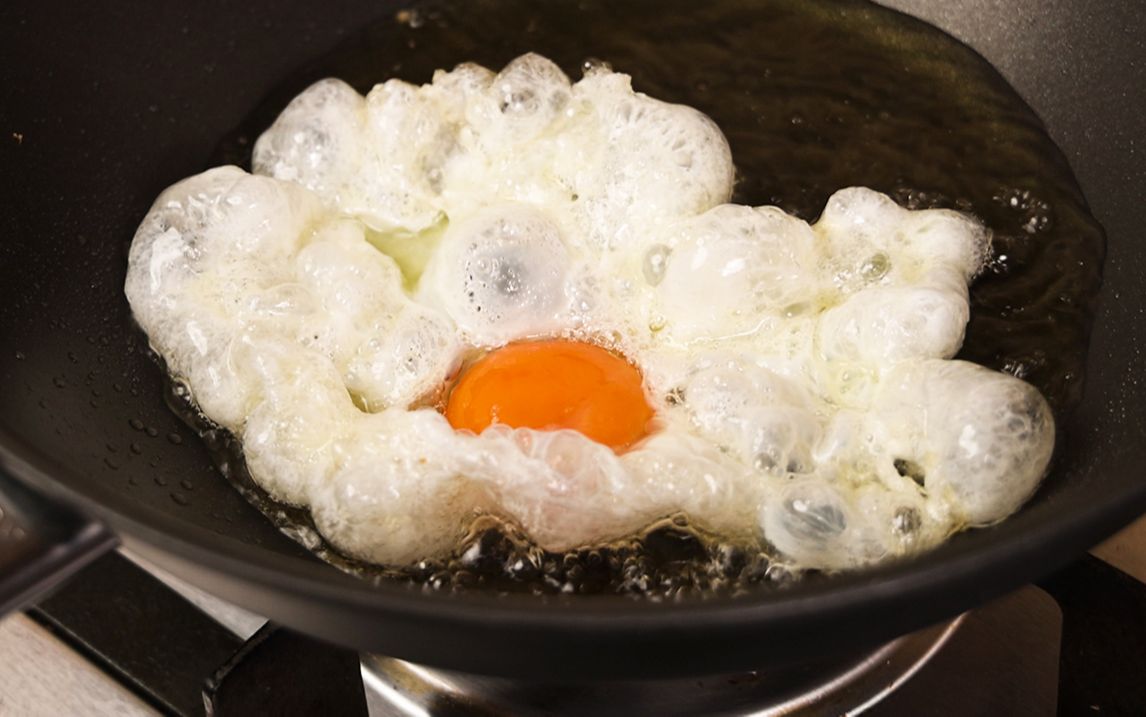 这鸡蛋能下3斤饭！！