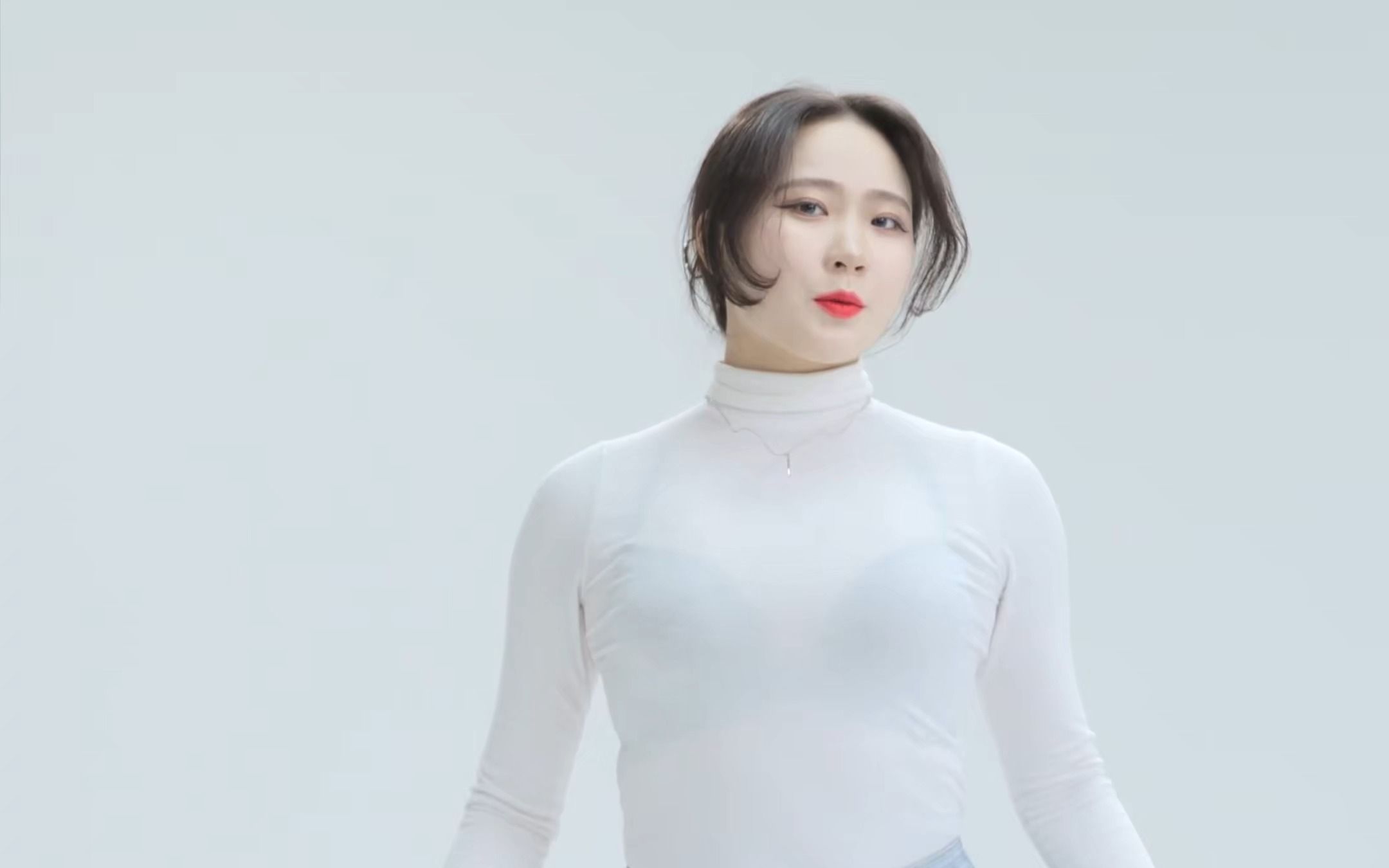 Jung In, Dolls, Black Shorts