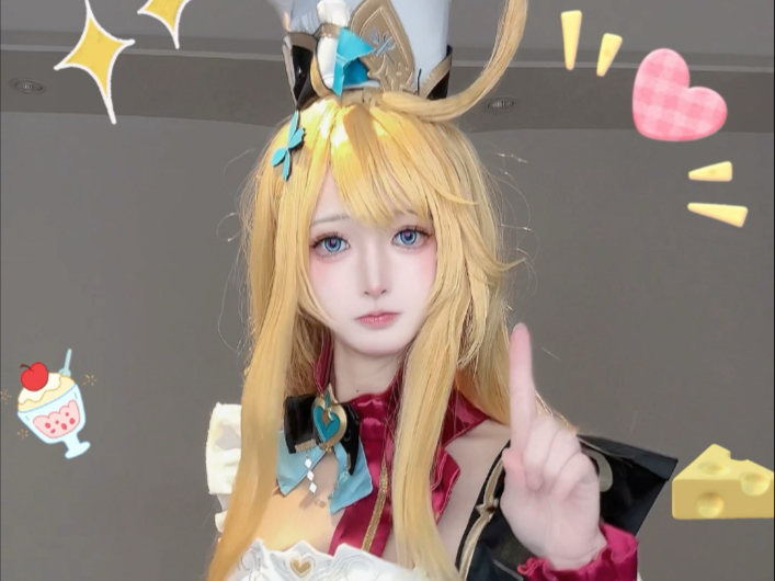 Tell me who's the cutest cook!