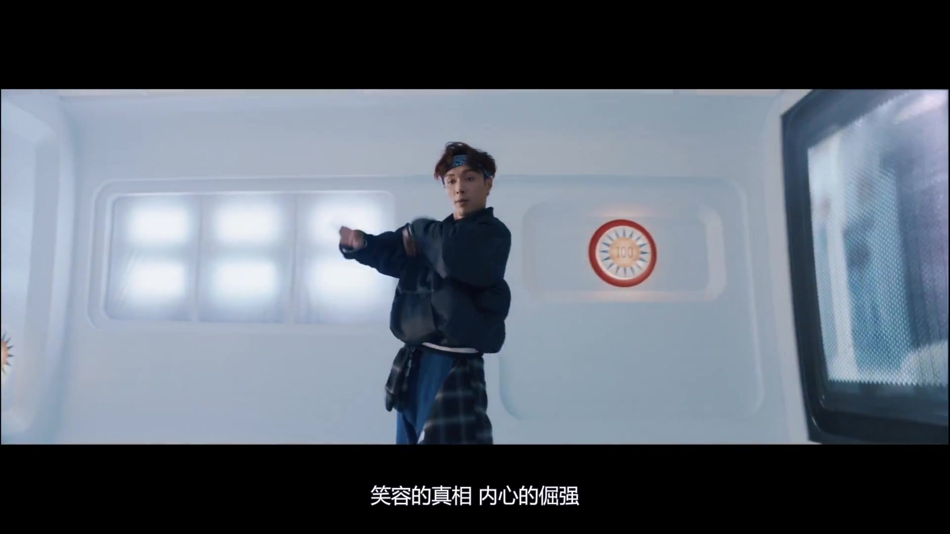 【张艺兴】面罩(mask)饭制版预告mv 疯狂踩点的张舞王
