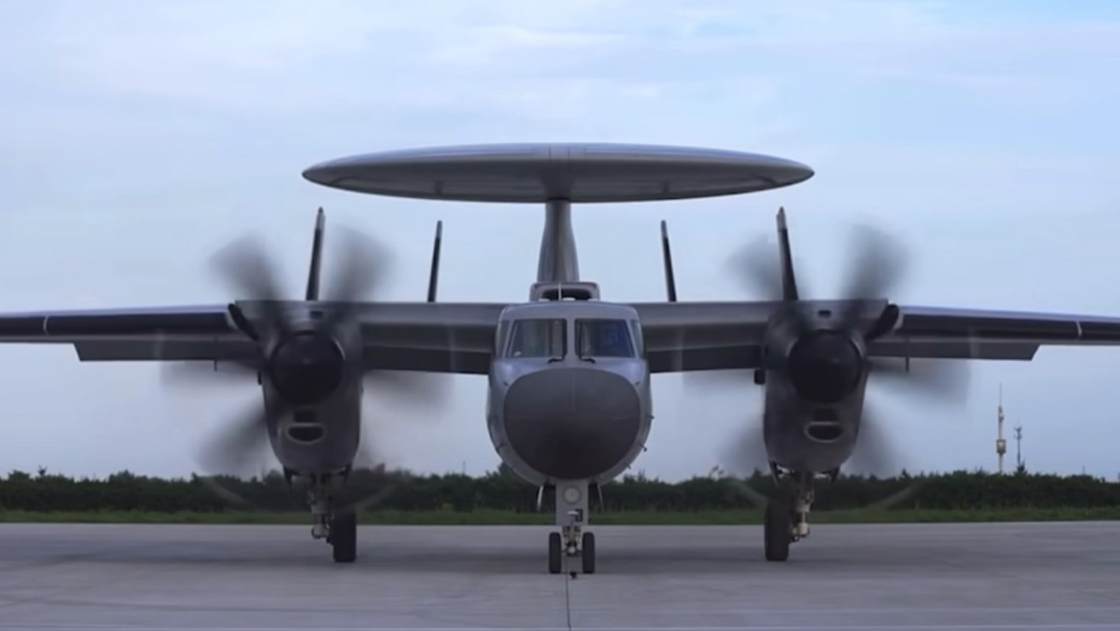 9.3阅兵空中部队起飞集结！歼20S、空警600首次亮相！运20B大象漫步！