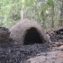 【油管搬运】澳洲小伙的原始技术：你知道木炭怎么烧吗？不知道？！分分钟烧给你看信不信？？