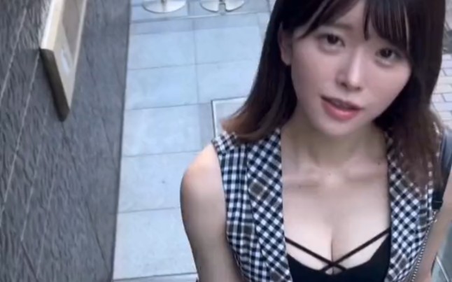 When the prelude to the Anhe Bridge is played, all the dogs passing by have regrets