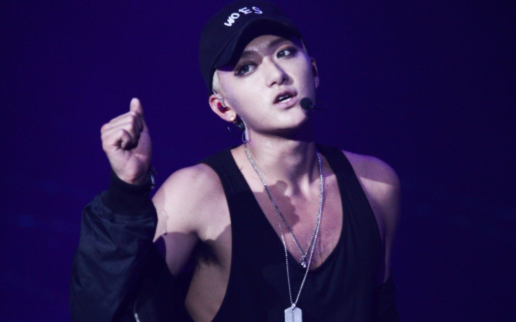 #黄子韬# 跟黄老师学习如何扭成一朵麻花-16.