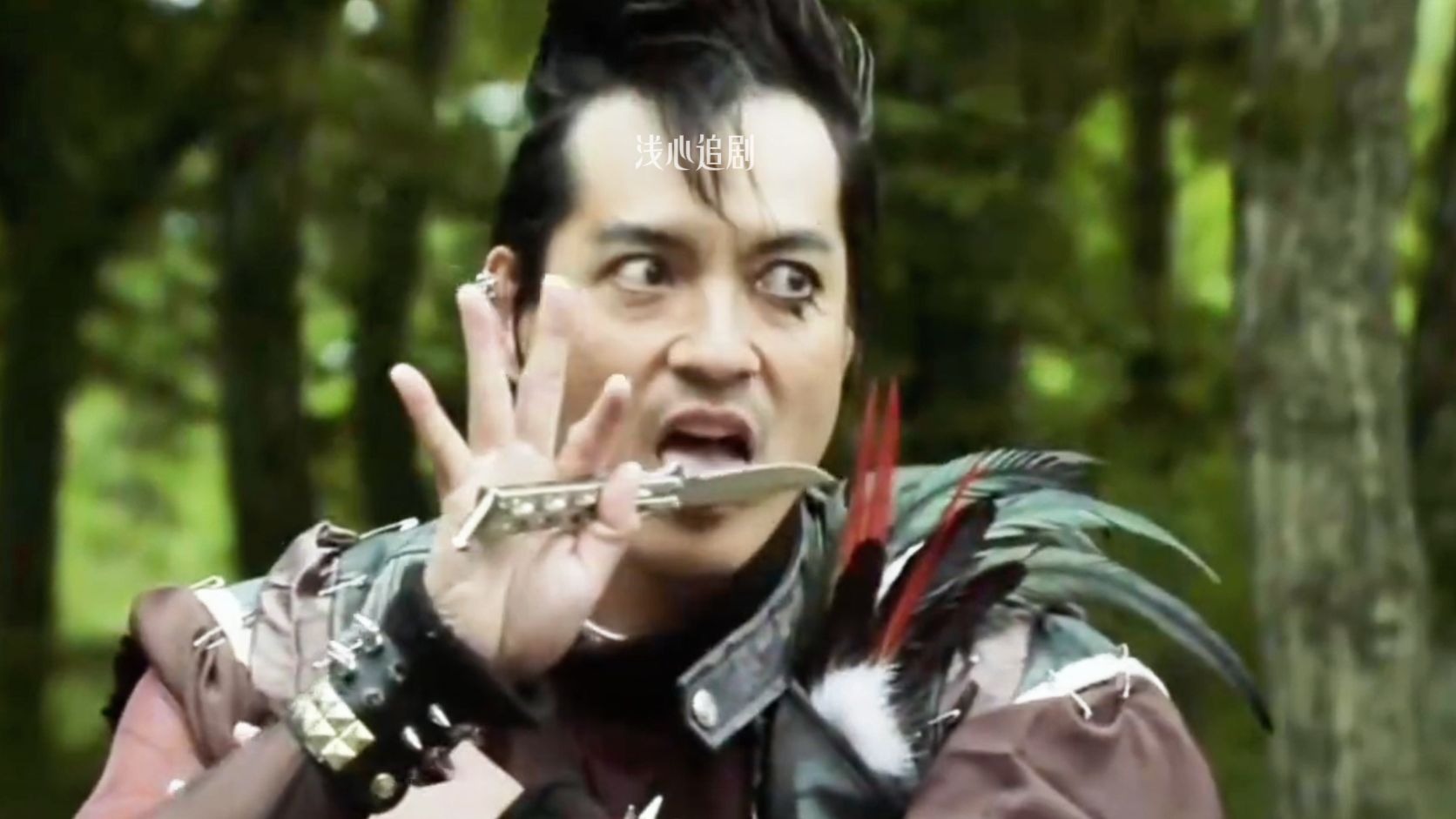 “全村都在演，唯独他认真的拔出了剑， 一毛钱特效！超沙雕日剧第一季”影视剪辑