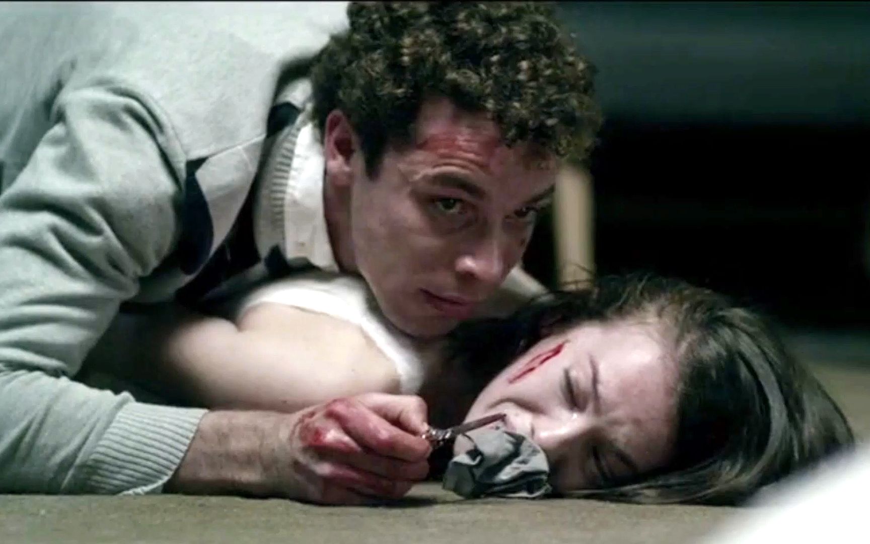 模特美女被欺负，不能白玩，一个都别想跑