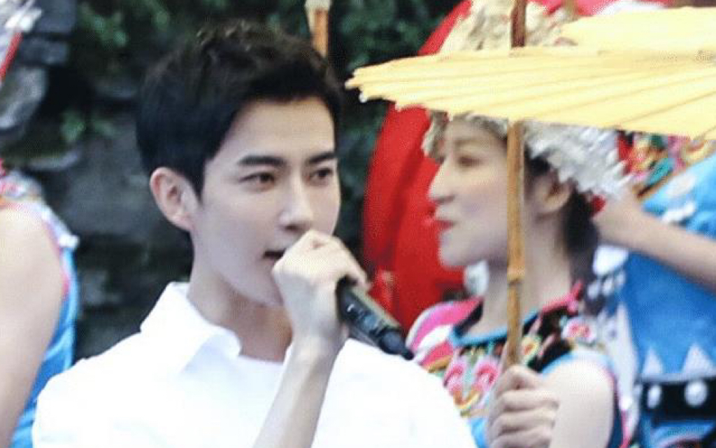 【于朦胧】20200825 湖南省花垣县十八洞村 央视“心连心”慰问演出 合唱《赞赞新时代》