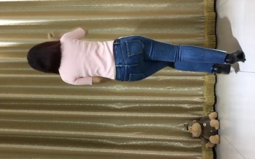 蜜蜜健身舞蹈视频