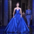 上微博热搜的蓝色高定长裙，简直就是星辰大海啊！