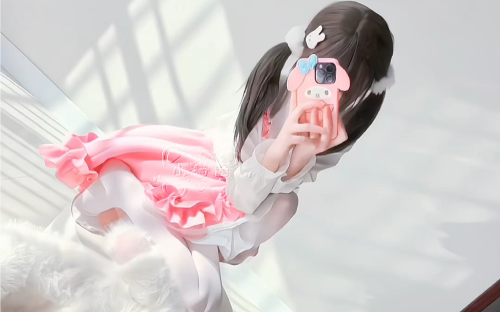 The latest video of [Kitten Sauce Lori] is now online, come and watch!