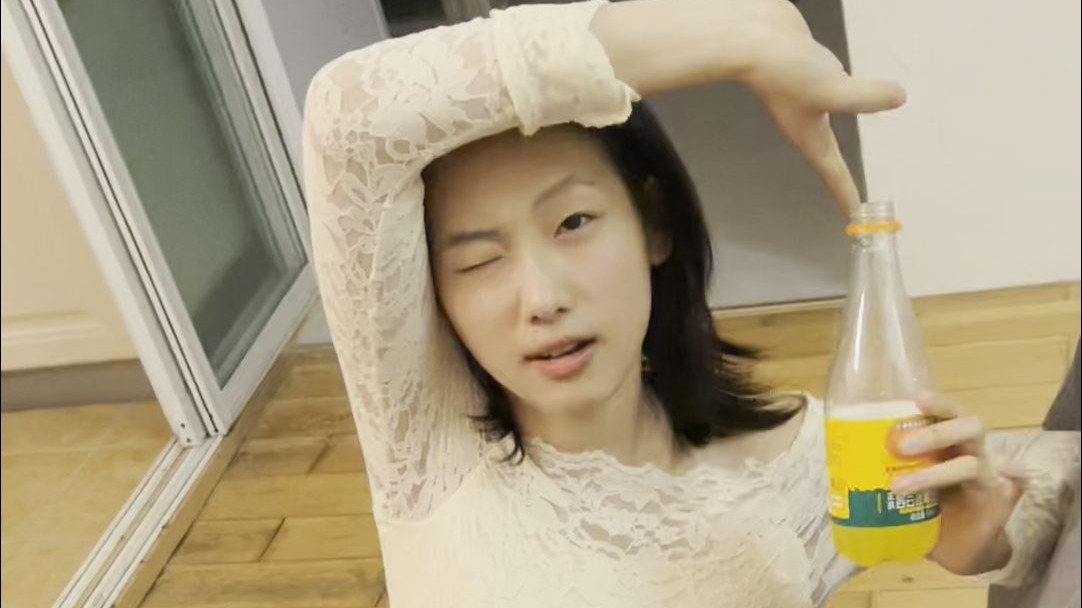 银行 | 人在追着球跑的时候，可以体会到小狗的快乐