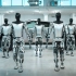 特斯拉机器人“擎天柱”最新演示视频