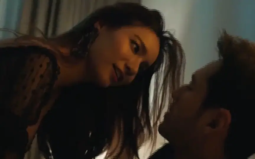 为了当女一号，她不惜成为财阀的玩物……