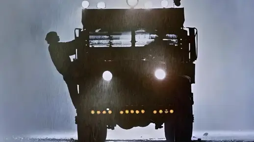 《千惊万险》:层层反转,到底谁能逃出生天