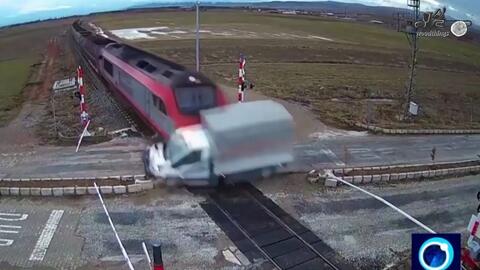 97e53080028207ea4cf9bef583bbeeeb24bf0705.jpg@480w_270h_1c