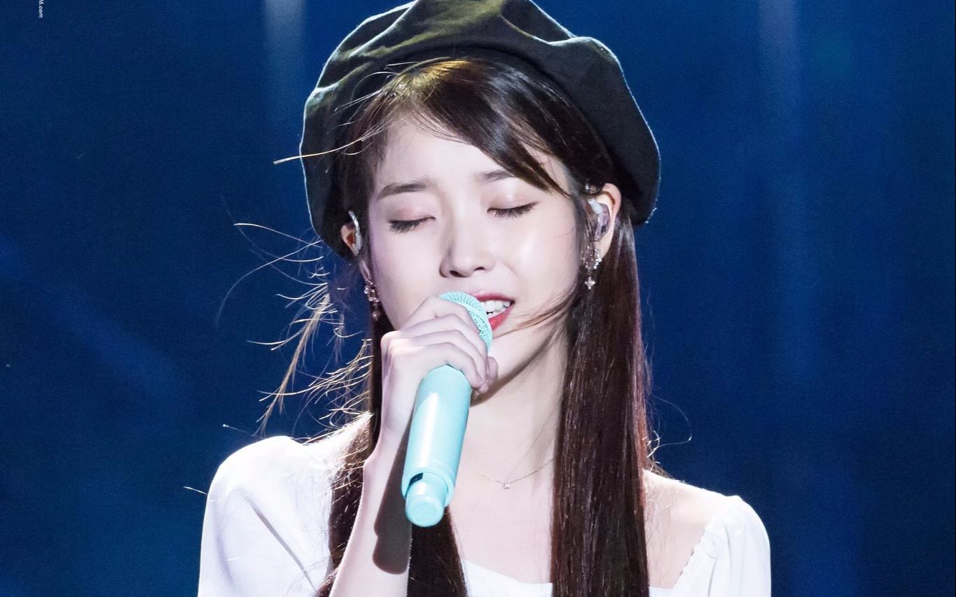 [中字]IU翻唱我的大叔OST大人饭拍180519