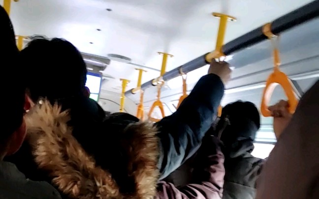 【朝鲜留学】和平壤市民挤公交车