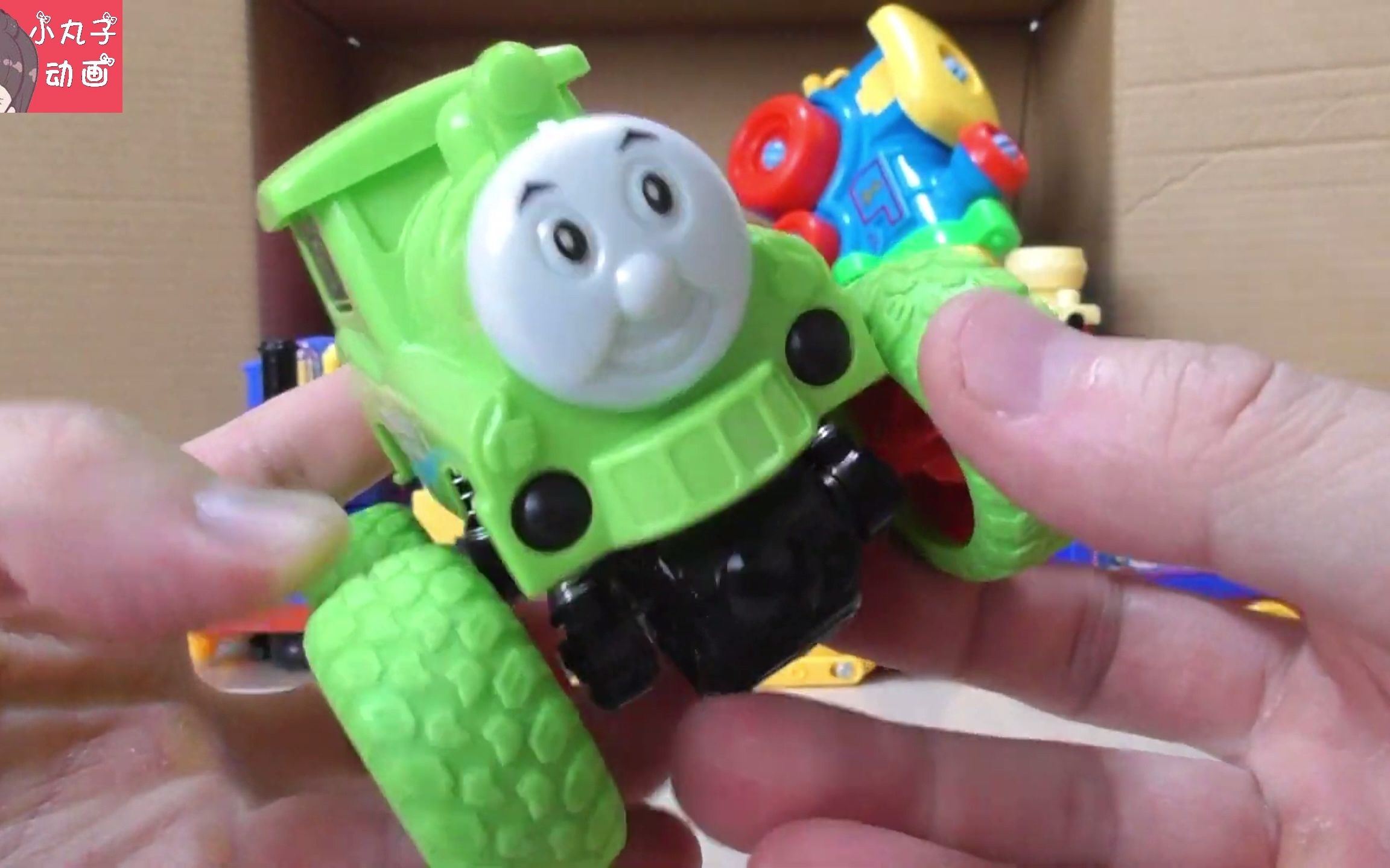变形托马斯小火车套装机器人
