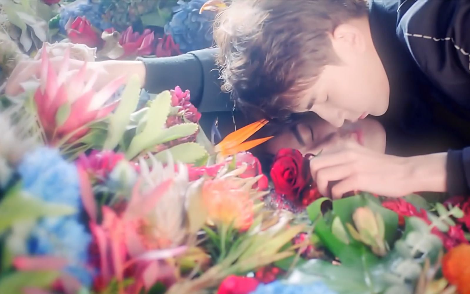 【于朦胧】【MV】20161104《一个人过》-于朦胧Mini专辑