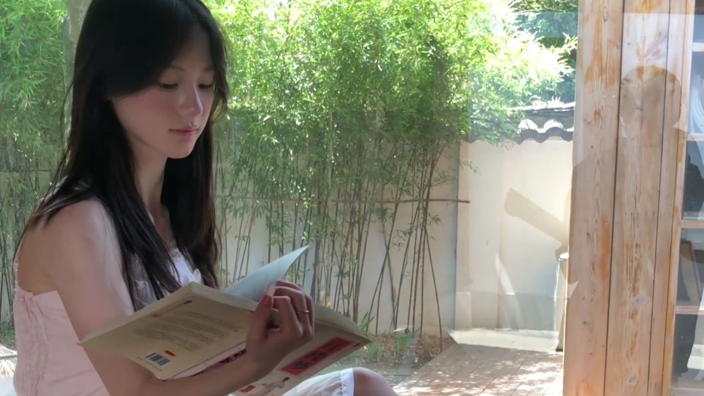 青柠摄影 No.32阿慌看书素材