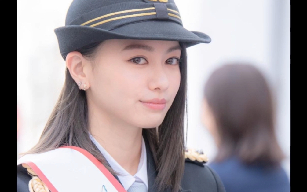 山本舞香 安利最近喜欢上的小仙女 配小短脸和令人羡慕的性感大嘴巴 又a又可爱 哔哩哔哩 つロ干杯 Bilibili